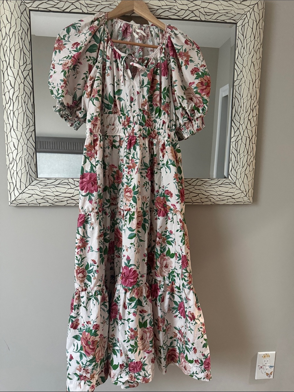 Anthropologie the summer rest  Maxi Dress with Pink Rose Print size MP cotton